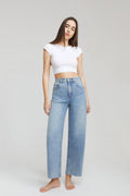 Moon Curve Raw Hem Crop Jeans